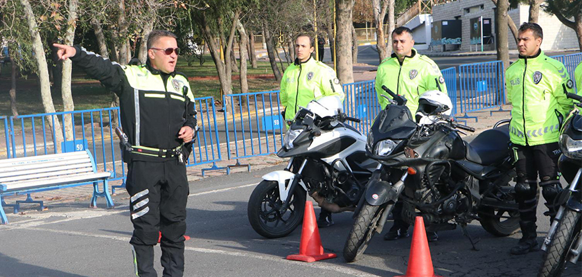 Motosikletli Trafik Polisi Şahinler  kan tazeledi