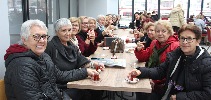 Saray’da çay içleri ısıttı