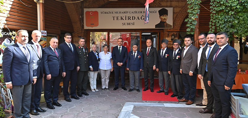 Başkan Uzunlar Gaziler Günü kutlama etkinliklerine katıldı